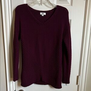 True Craft Deep Burgundy V-Neck Sweater - Medium
